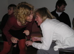 Jane_whispers_to_Kerstin